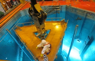 “万”千工程｜301大修正式鸣金，，，，，起重操作再立新功